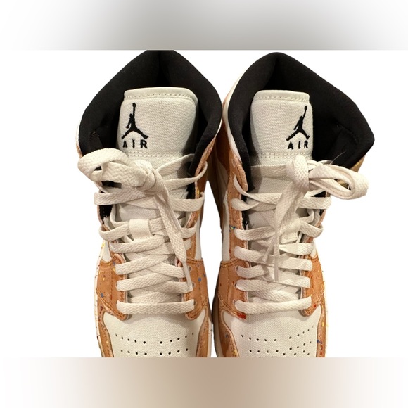 Air Jordan 1 Mid Brushstroke - Picture 2 of 16